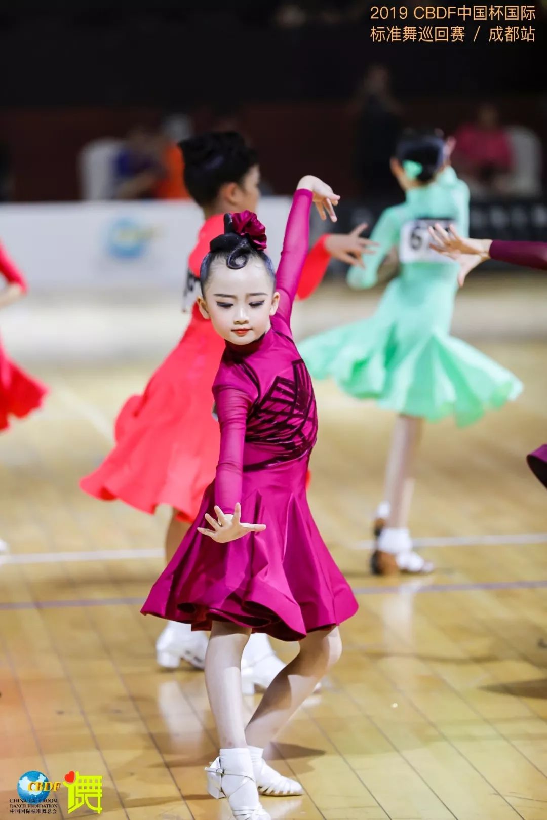 78美即瞬间,尽在i舞78闫长斌&晏子翔,张耀先&杨诗琦,孙昊天&张敏