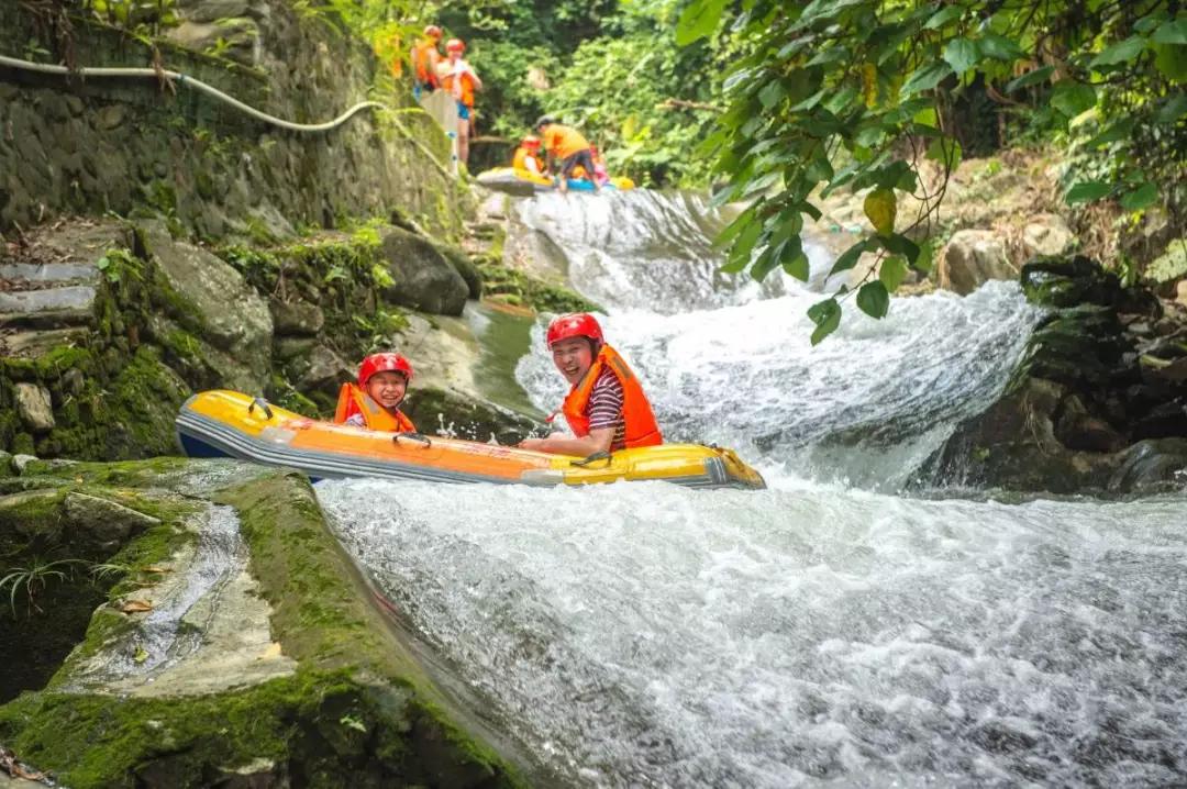 碧水峡漂流记让你体验现实版的速度与激情感受漂流的快感