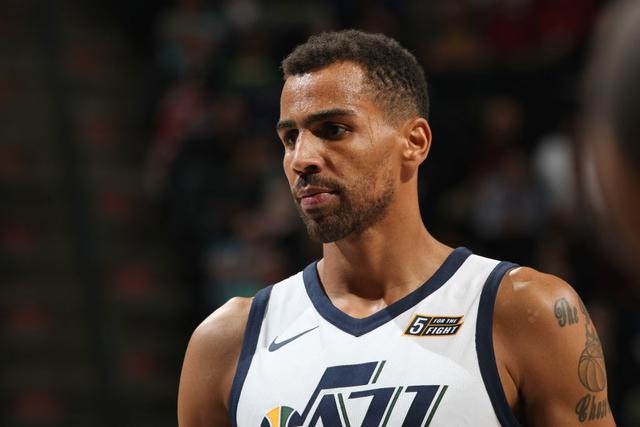 官宣火箭正式签下35岁瑞士军刀塞弗罗萨