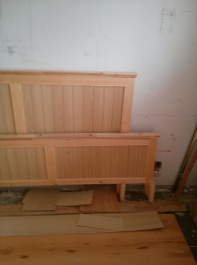 木工师傅手工做的床和榻榻米看了真赞