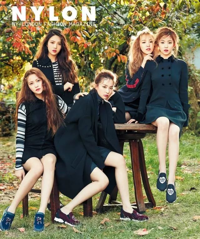 小郑同款的米色帆布托特包,来自拥有百年纯正法国血统的专业皮具品牌