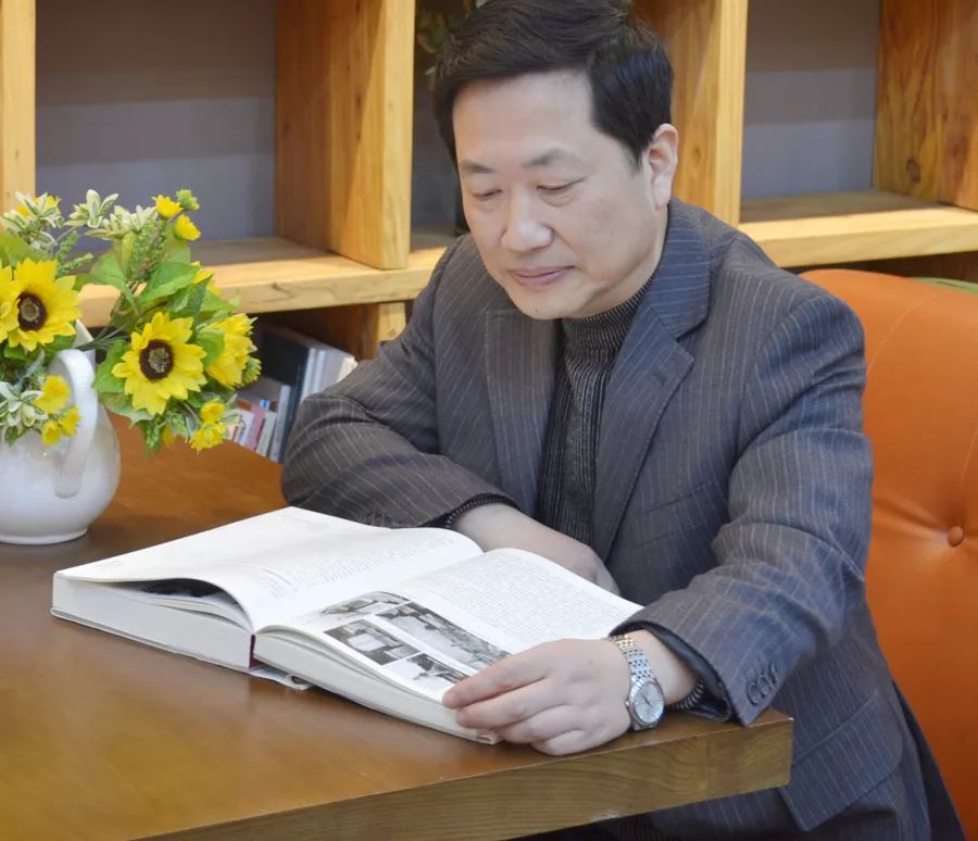 出版社社长 戴骏豪1西部美术考古丛书——宗教艺术与民众信仰罗宏才