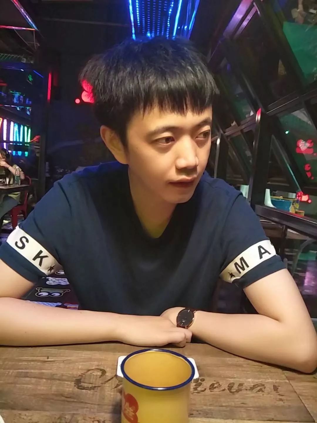 交友今日男神1米79帅气的平面设计师我已做好和你相遇的准备