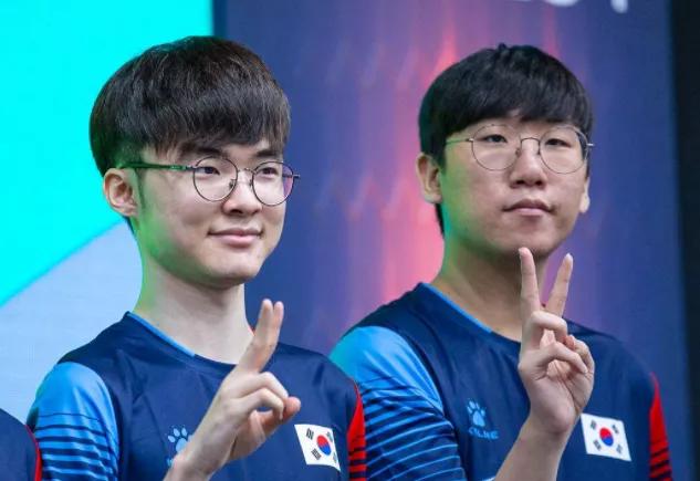 "一声尺弟,一生尺帝!"gen官宣签ruler三年,勇气可嘉