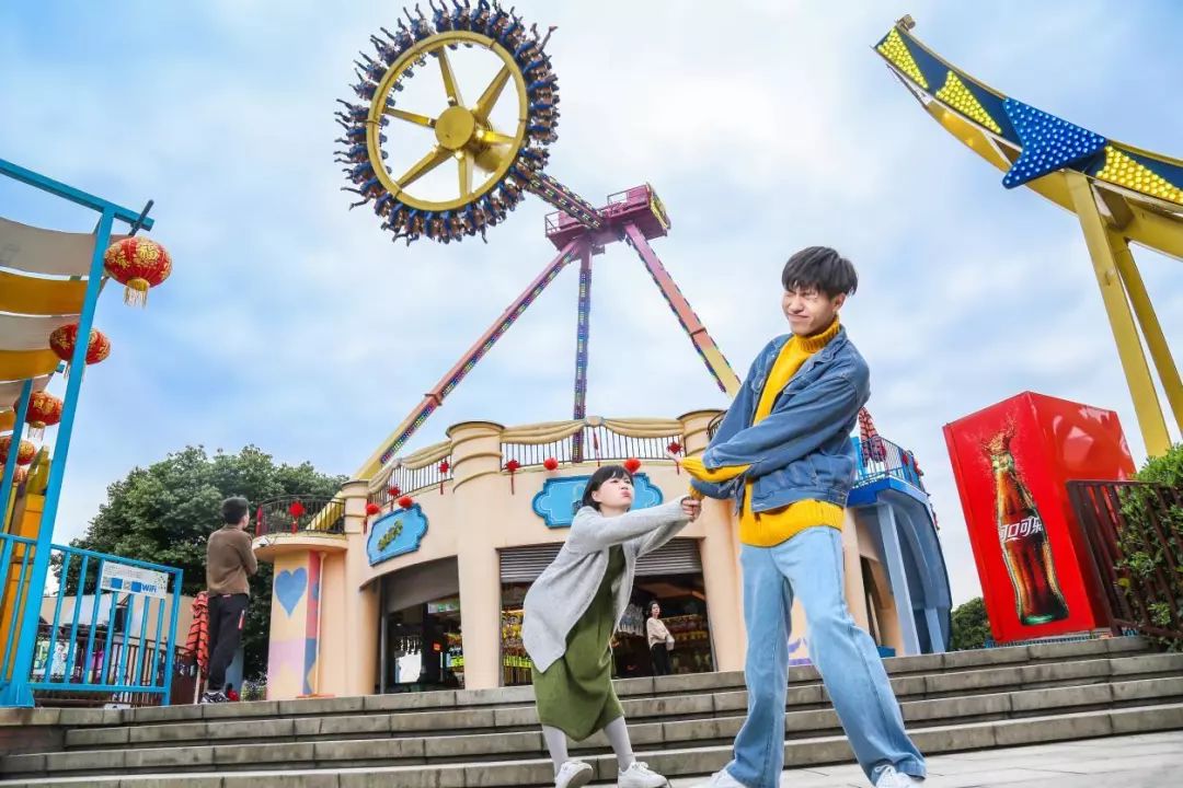 尖叫欢乐不停这座高铁直达的超fun游乐场我们免费送你去