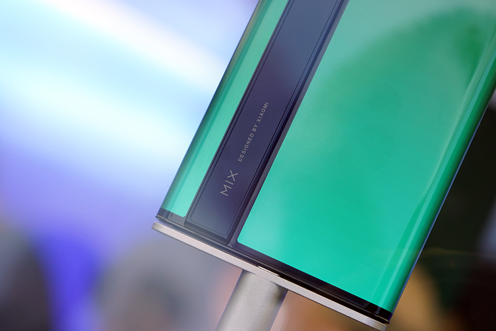 180屏占比首发1亿像素相机19999元小米mixalpha惊艳问世