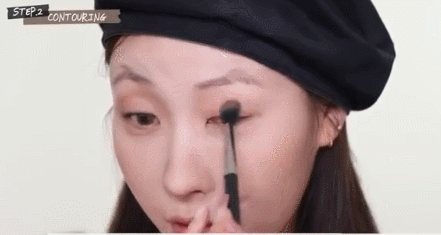 让森绘梨佳带你解锁这个秋天的妆容趋势赶紧get起来