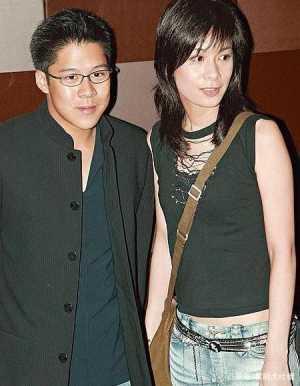 霍启刚前两任和郭晶晶相比现状简直是天差地别