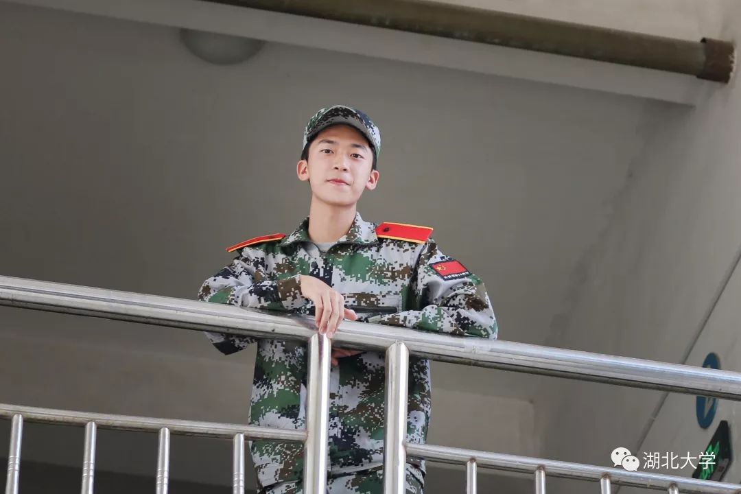 军训季,寻找湖大最靓的男生女生!