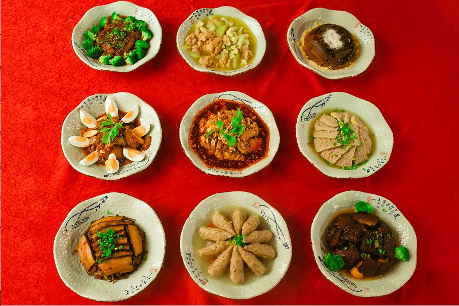 是雅安朋友们的杨氏九大碗也在承接乡村宴这里不仅仅是提供日常餐饮蒸