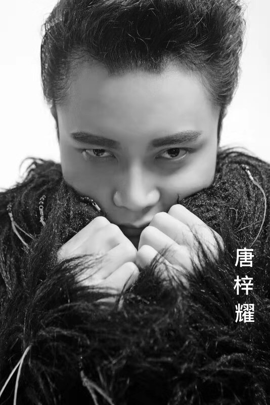 唐梓耀原创单曲《南宁》全网上线,一经发行受到全国粉丝的追捧!