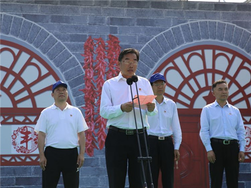 巩义市政府原副市长赵培丰致开幕辞巩义市人大常委会主任冯献峰宣布"