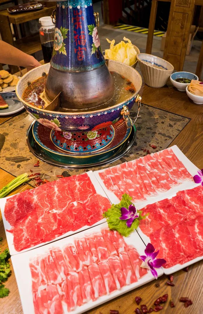 闽江路上惊现皇阿玛御用铜锅,4位数的锅竟然被我拿来涮羊肉了!