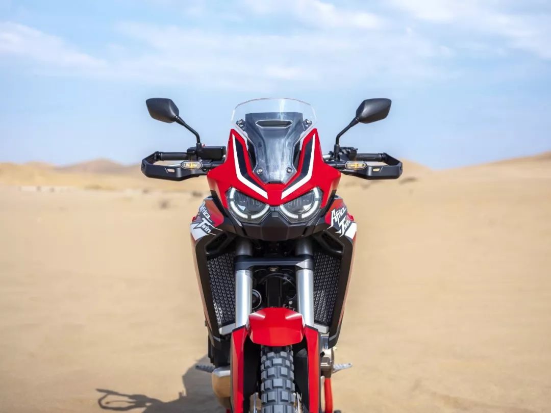 简讯:honda 发布新一代非洲双缸 crf1100l