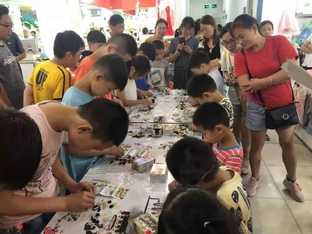 能力,盛源百货四楼玩具专柜于2019年10月2日下午3点举办益智拼图比赛