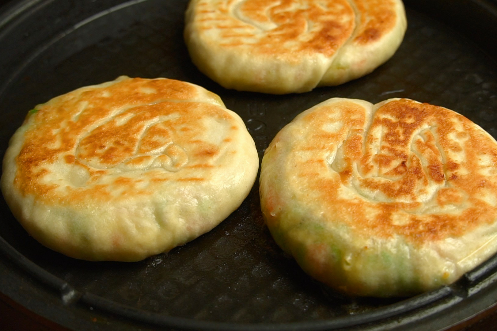 西葫芦馅饼新做法不破皮不漏馅层层美味出锅比红烧肉还香