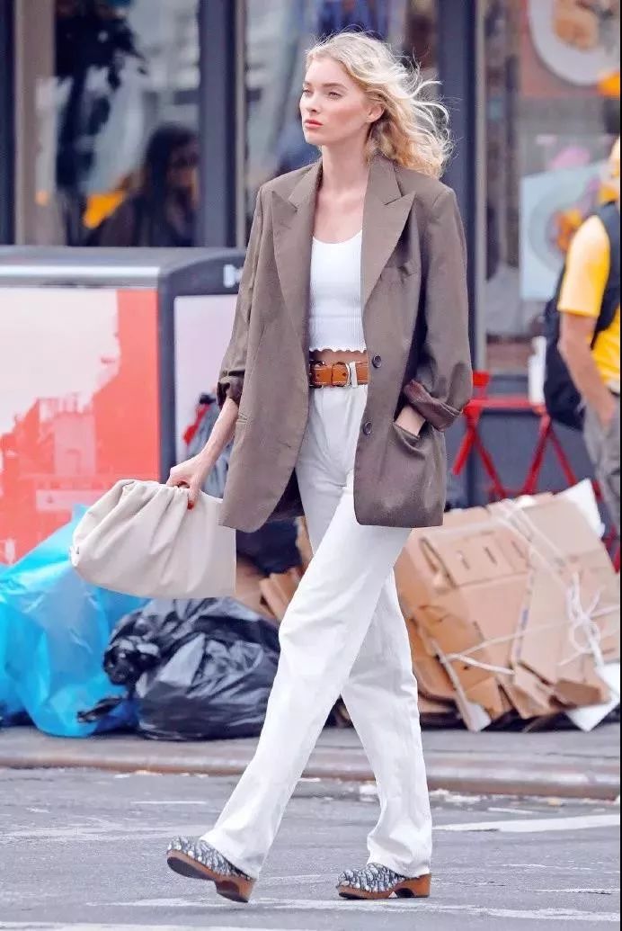 这款bv家的云朵包更是红到不行!