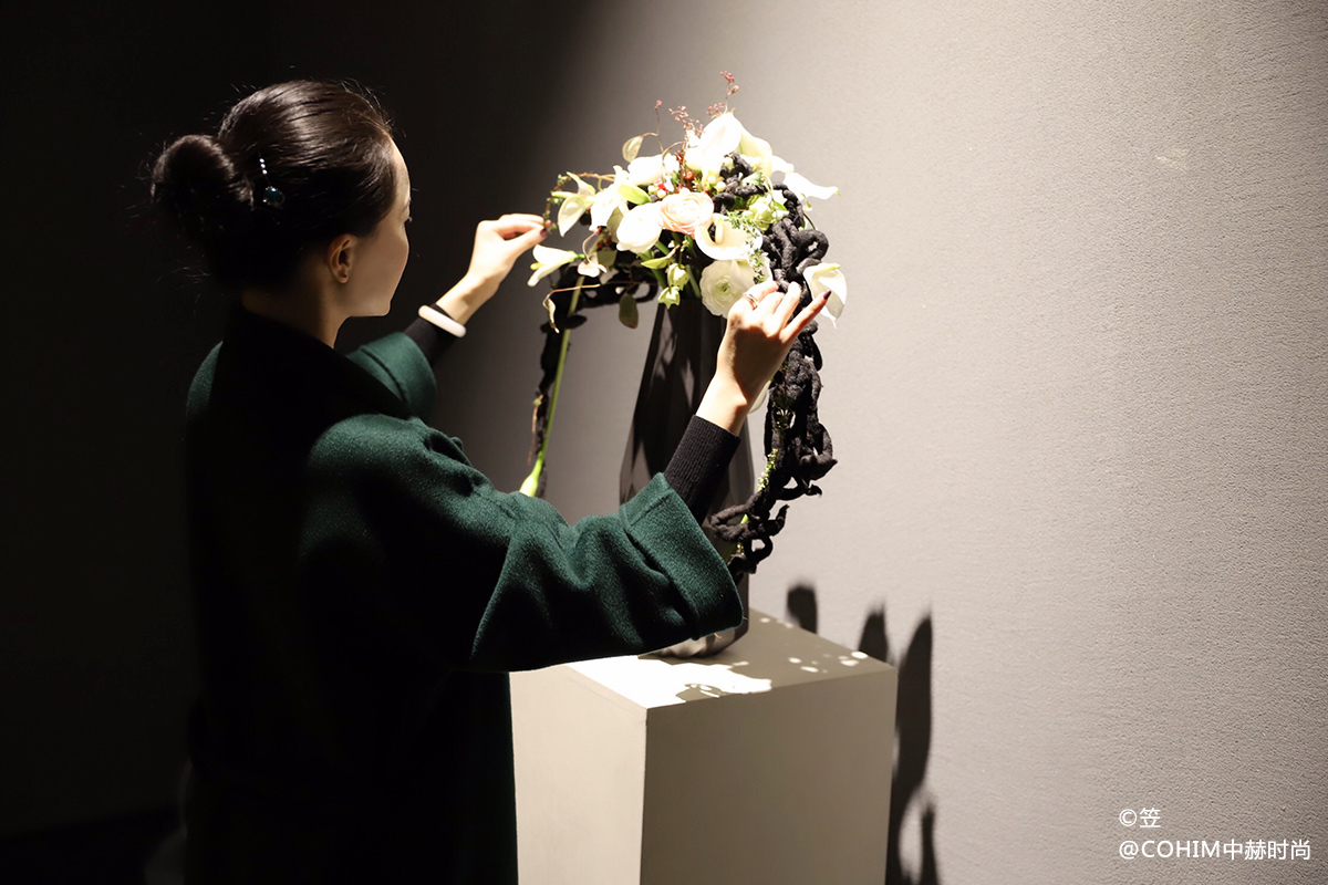 毕业后的王紫,经常会在朋友圈中分享自己的花艺作品