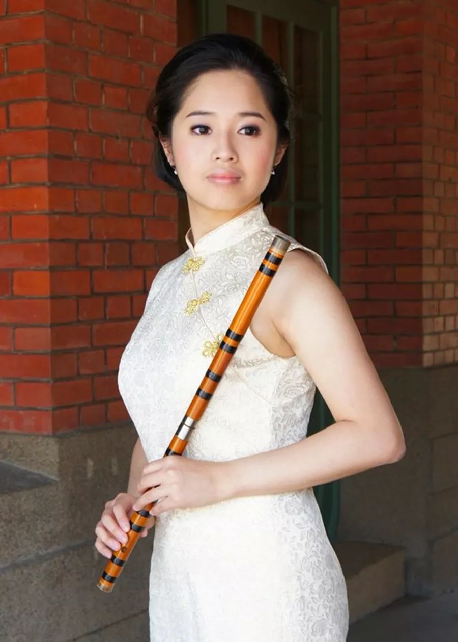吴佳蓁青年竹笛演奏家,南京艺术学院中国器乐演奏硕士,江苏省音乐家