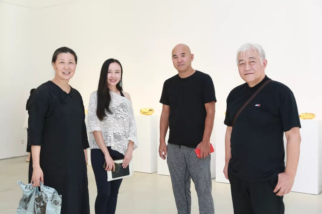 参展艺术家史金淞与策展人廖雯"crafts and art,工艺和艺术相互靠近