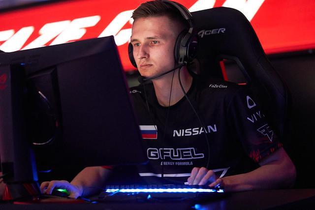 你知道吗faze战队猛男ubah曾是dota2职业选手还是教练