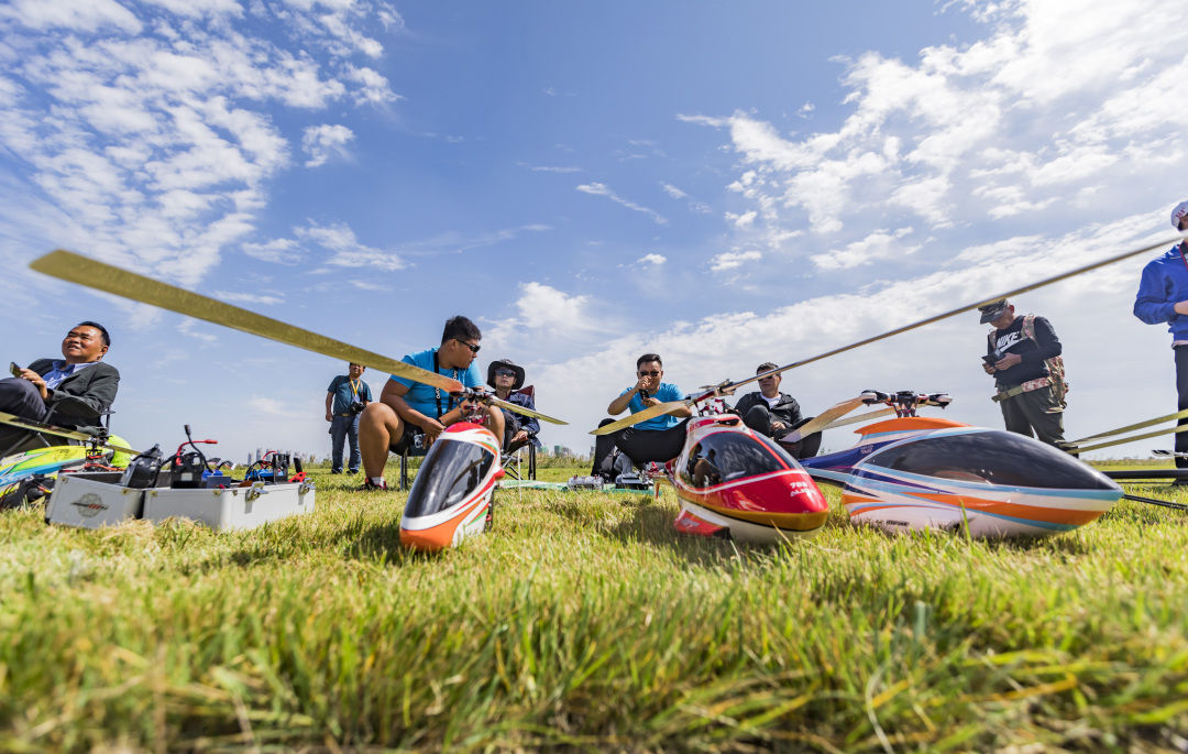 【全民健身】全国航空模型公开赛"飞"入荣成_比赛