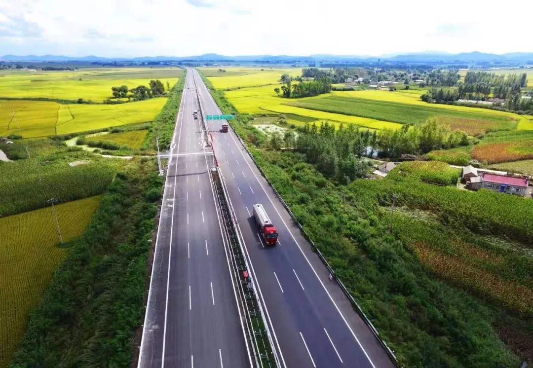 长吉高速国庆节前贯通这条自驾线让你饱览长吉图风光