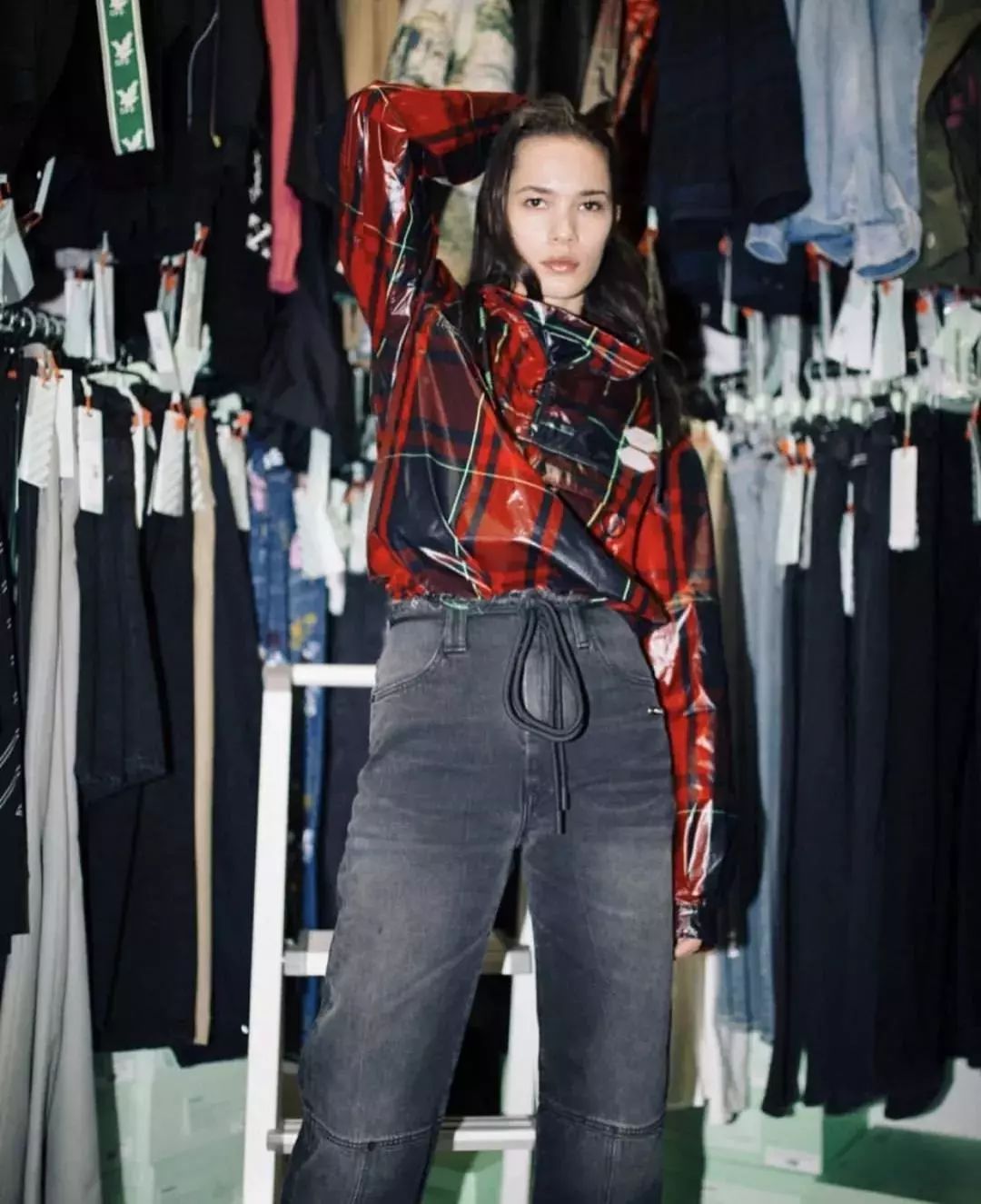 如今的revolve开始打入中国,随着知名度逐渐扩散,中国已经成为他们的