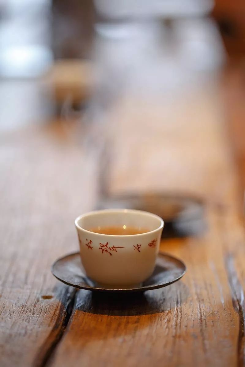 一杯无言的茶,常常打动我,陪伴我