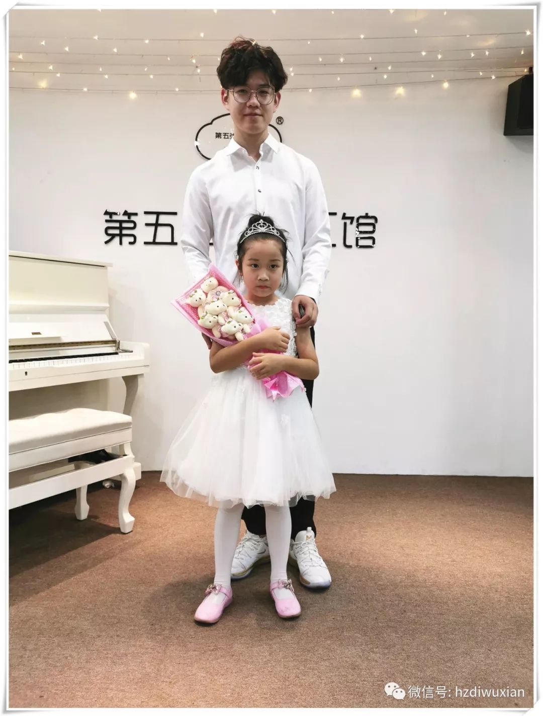 音乐会精彩瞬间沈佳宁学习钢琴一年半,此次音乐会是以