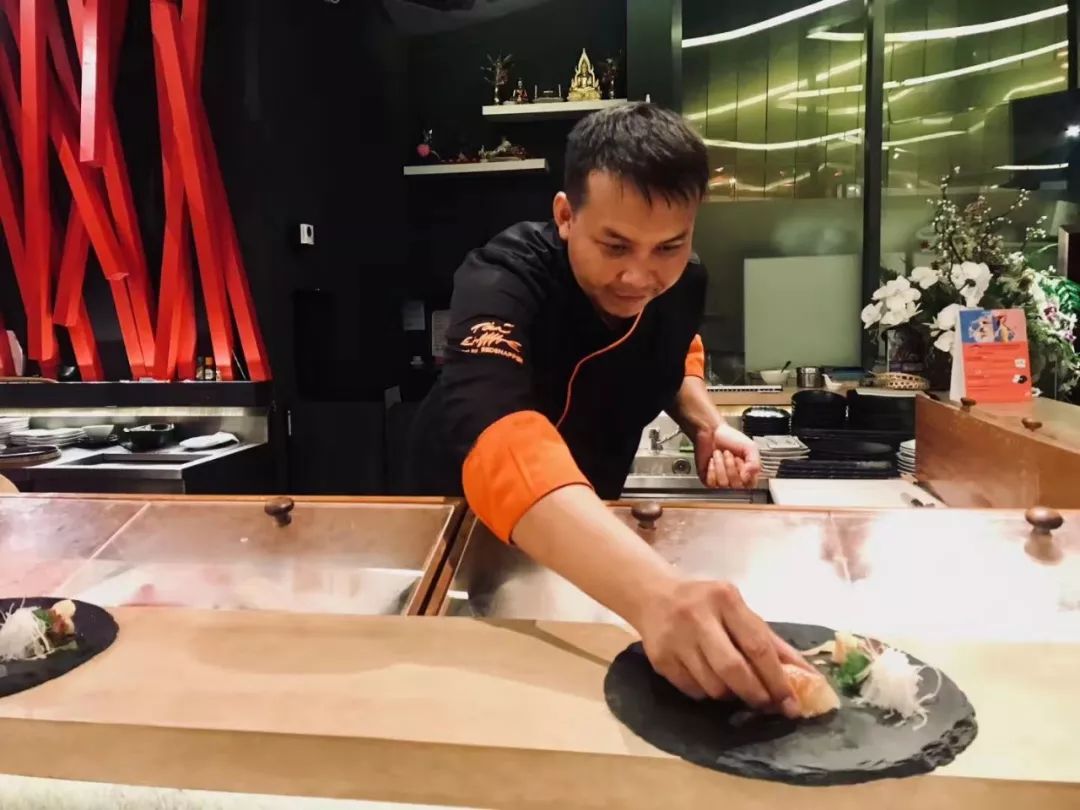 central phuket里的日餐店厨师长加盟utl项目,坐镇顶层日式餐厅!