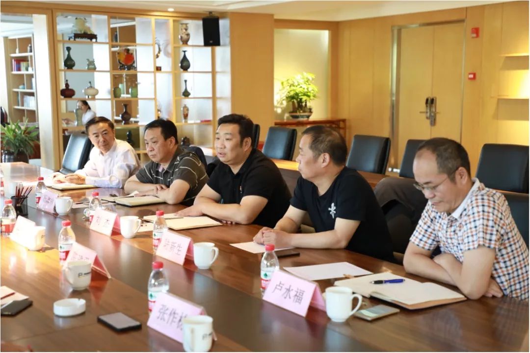 新疆阿克苏市市委常委副市长张欣到访河南保税集团