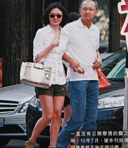 关之琳与小鲜肉庆生状态好曾大胆谈论自己多次插足别人感情