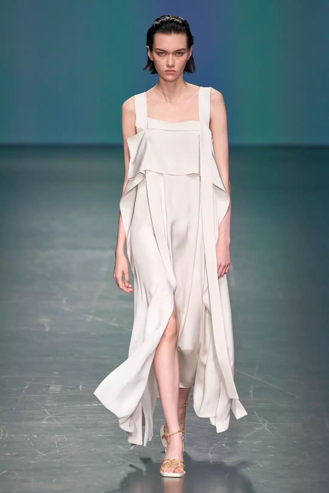 【服装设计】boss hugo boss2020春夏时装秀