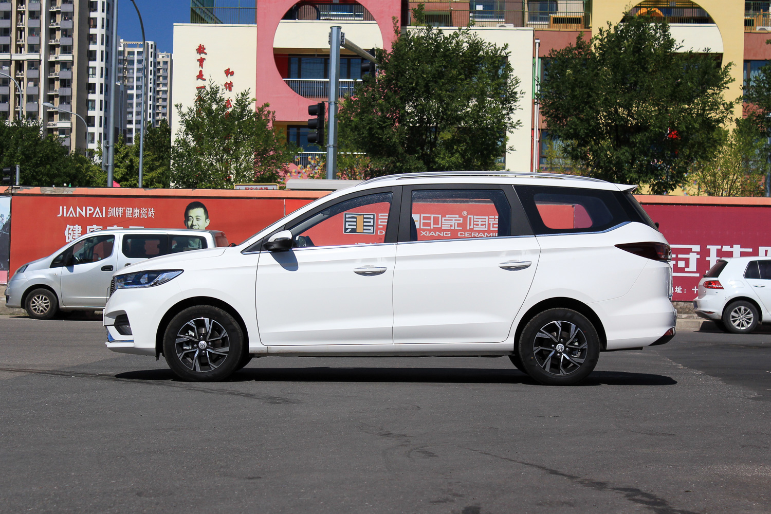 进一步丰富动力配备宝骏360cvt新车到店实拍