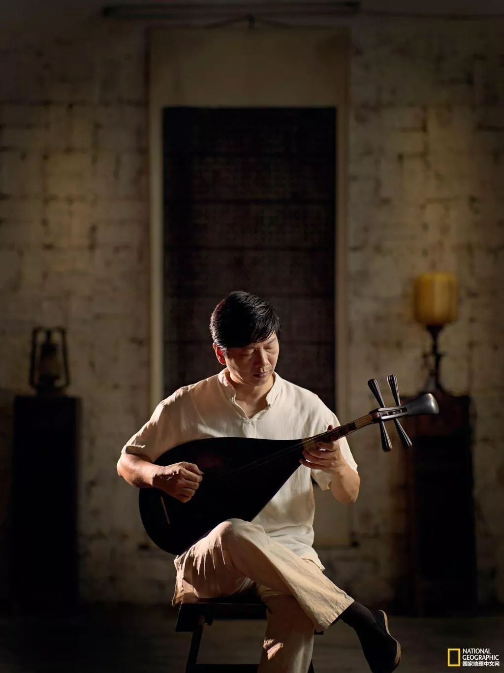 曾家阳——国家一级演奏员非物质文化遗产南音项目省级传承人,泉州市