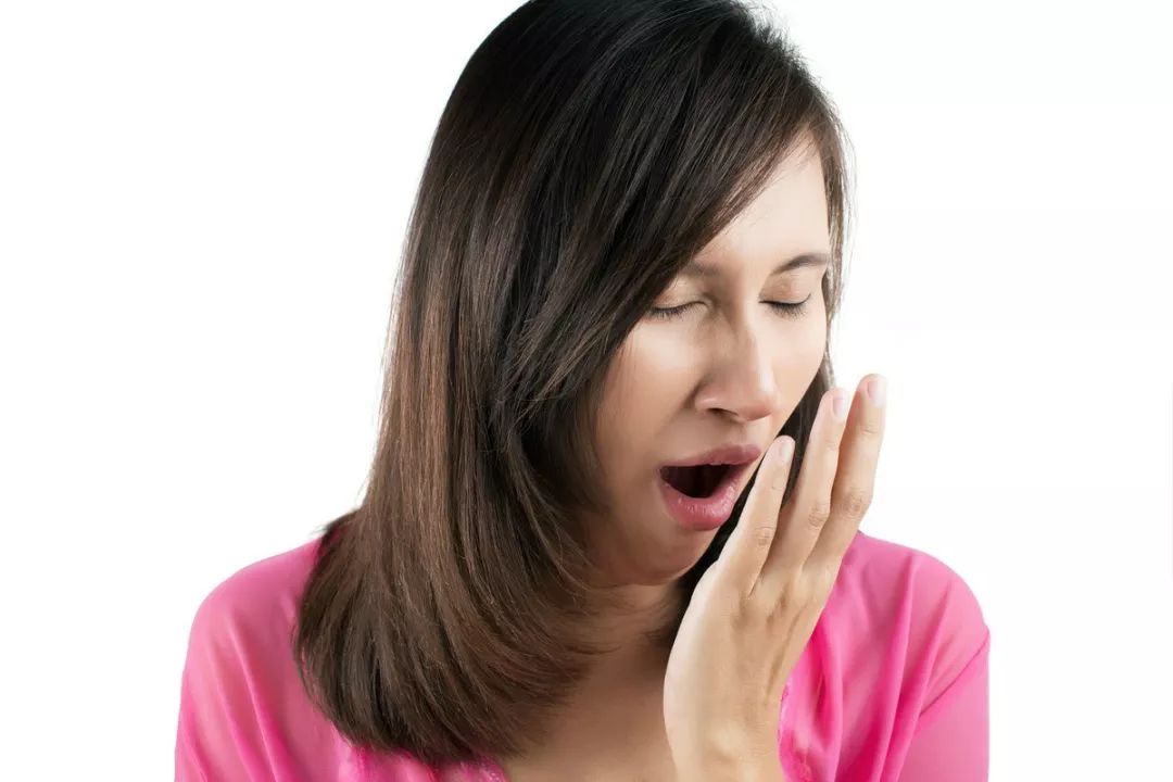【口腔异味】口腔异味的原因_口腔异味怎么办_如何预防口腔异味