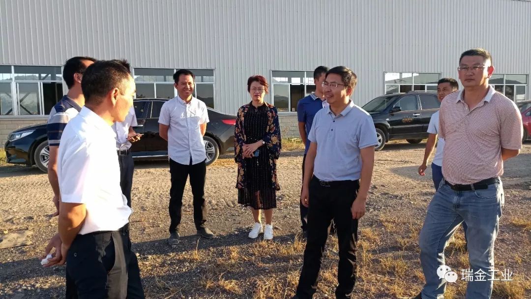 杨北林现场调度重点工业项目