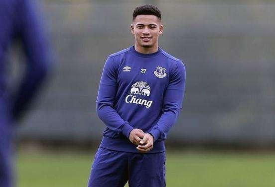 原创恒大中黑混血后卫布朗宁入籍中国外公留洋娶3妻子外婆英国黑人