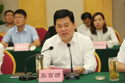 山东省农科院挂职邹城市镇科技副职见面会在我市召开图文