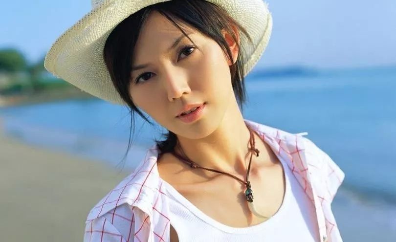 是由吴子云作词,李偲菘作曲,孙燕姿演唱的歌曲 .于2016