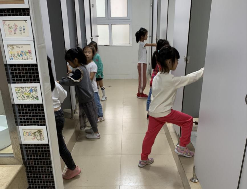 小厕所大文明兔子城堡一年级如厕教育