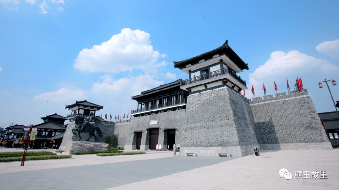 秋天的颜色落在这里,便有了惊艳的韵味_故里