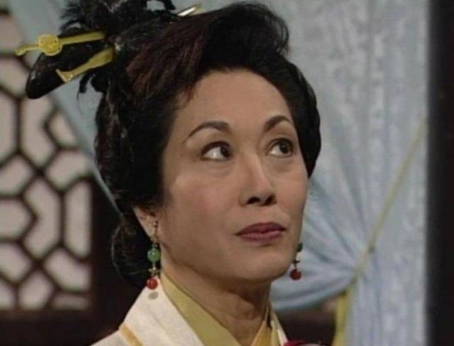 岁前tvb老戏骨与丈夫结婚超半世纪恩爱如初 自曝二人曾经历生死_白茵