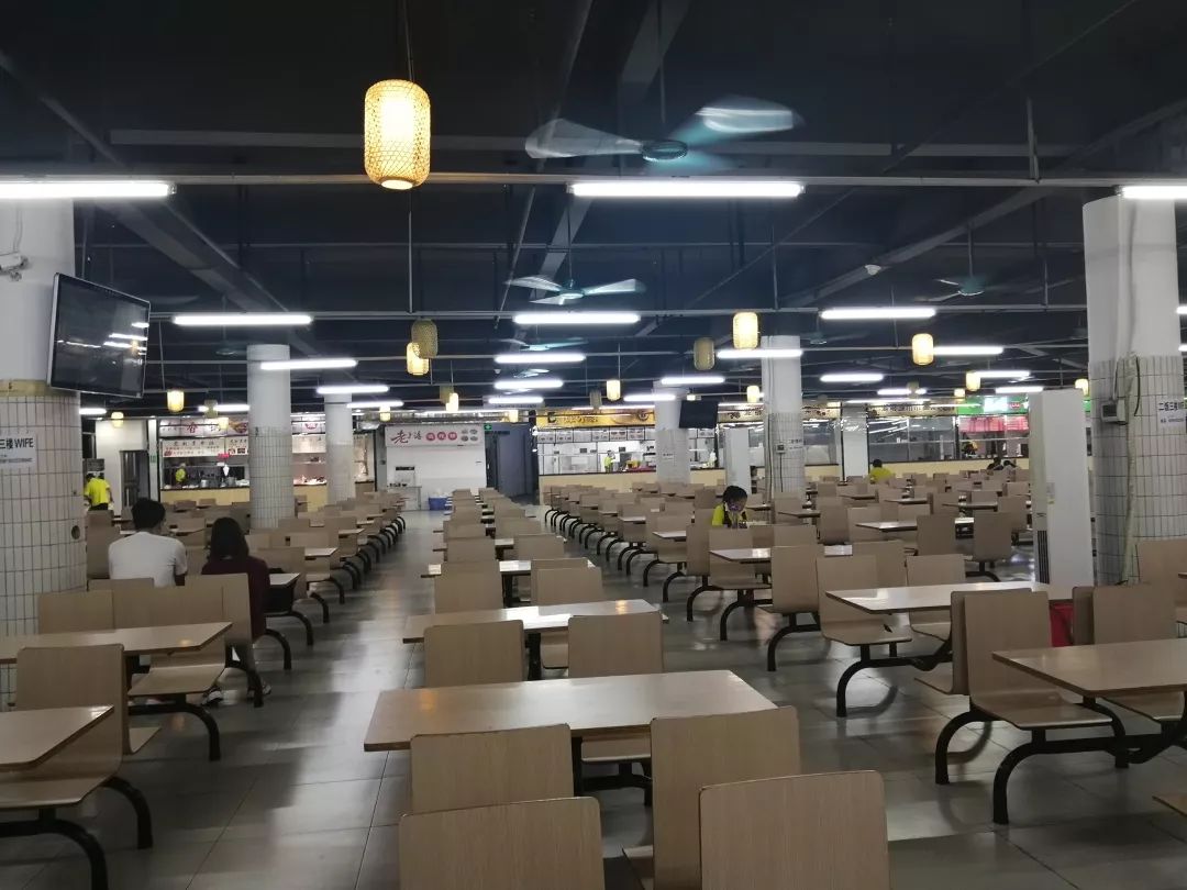 真香警告原来华商饭堂是这个亚子的附国庆期间食堂及超市安排通知