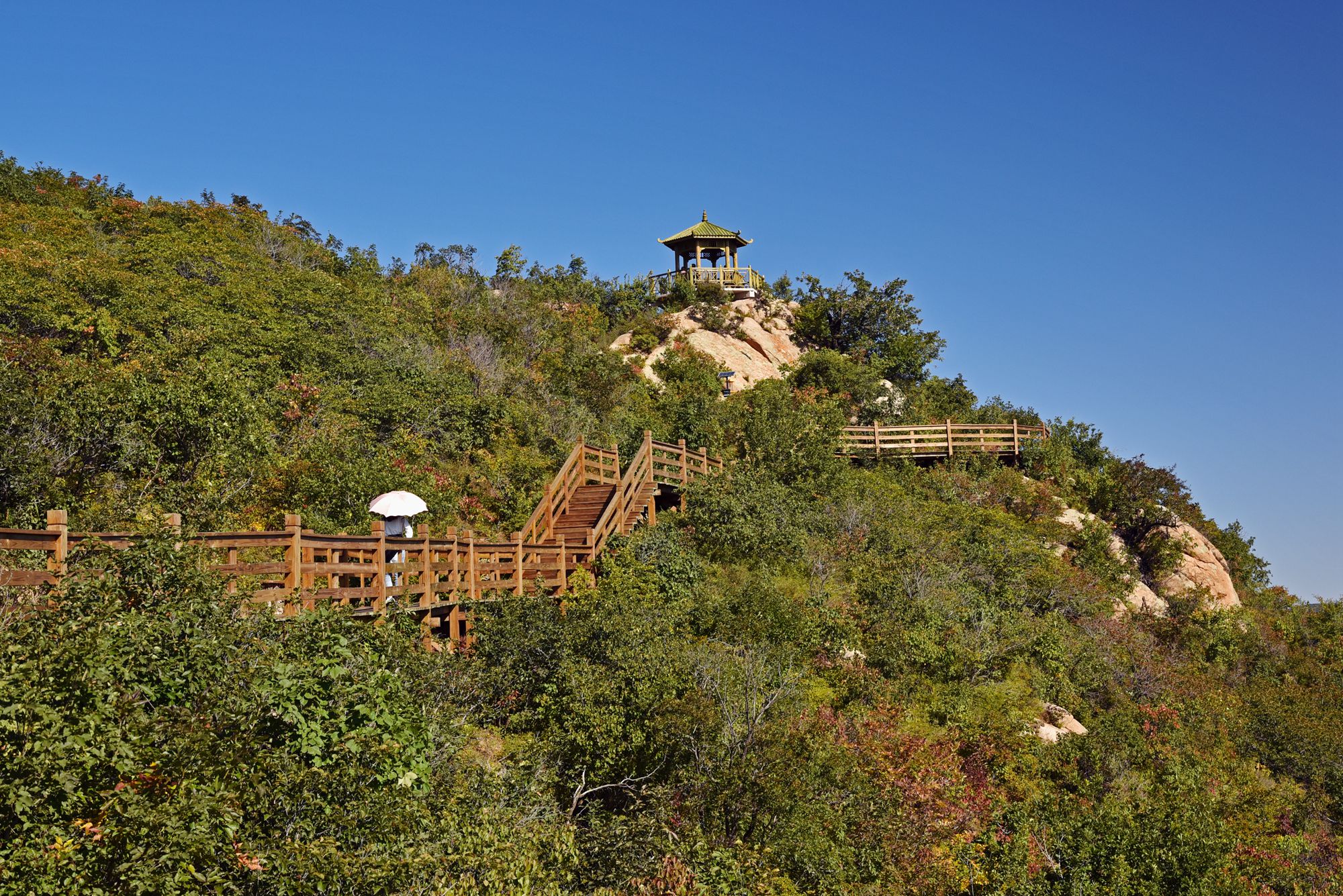 辽宁朝阳大黑山无头巨人开天眼是奇观是巧合还是天意