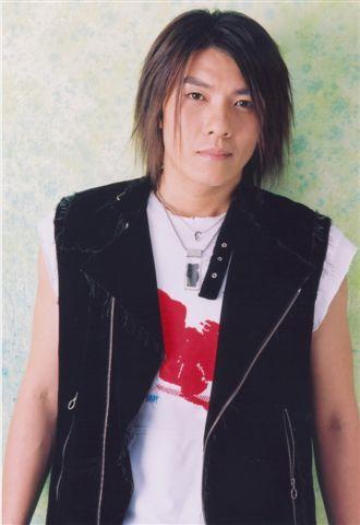 建筑工人出身的歌手阿杜一夜成名又隐退都与她有关