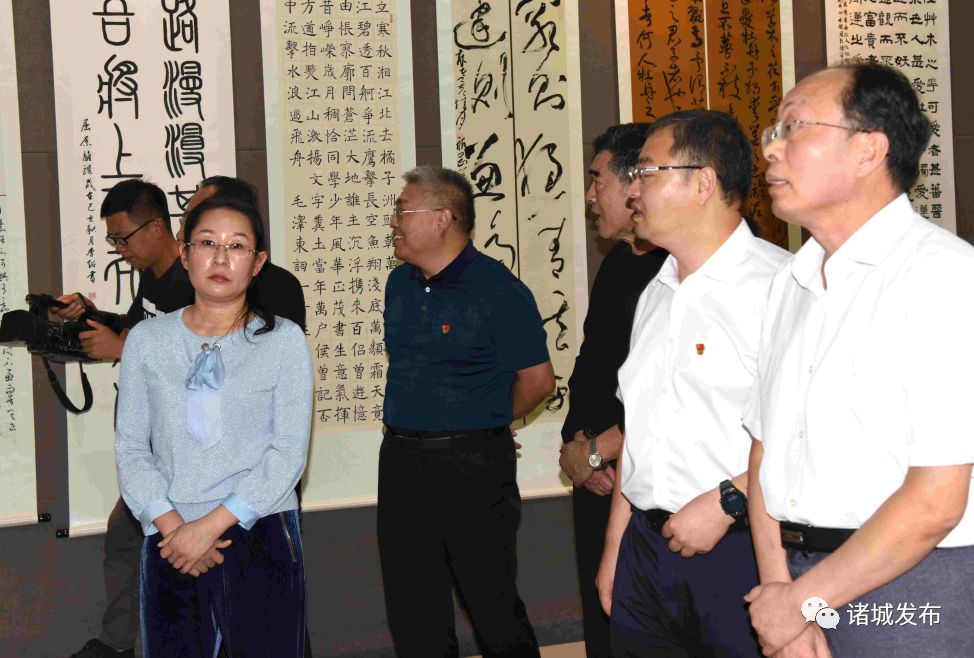 市文联举办,诸城市纪委机关,市委宣传部,本次展览由市领导何金波,赵莉