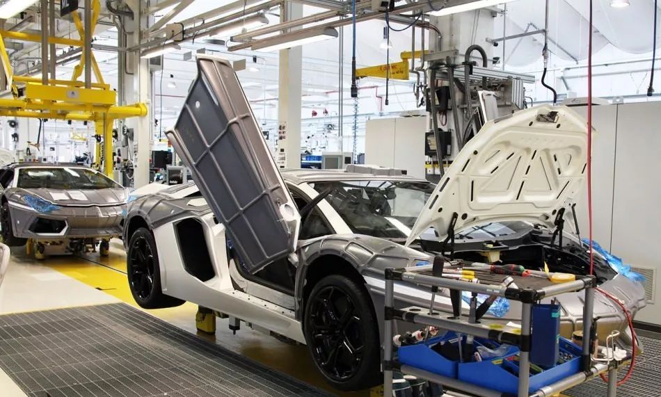 探访兰博基尼工厂:超级跑车生产过程曝光