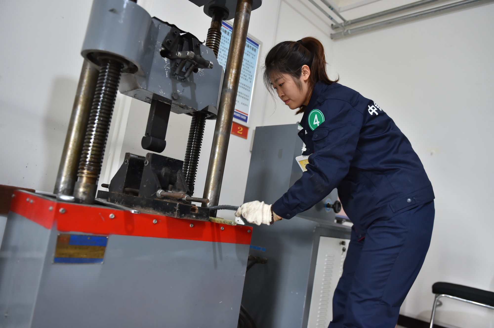 中铁二十局成功举办2019年试验技能大赛_检测